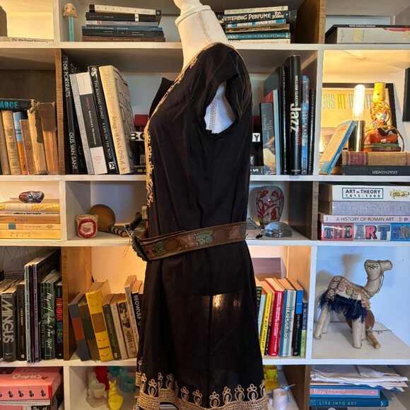 CALYPSO EMBROIDERED TUNIC - Picture 3 of 5